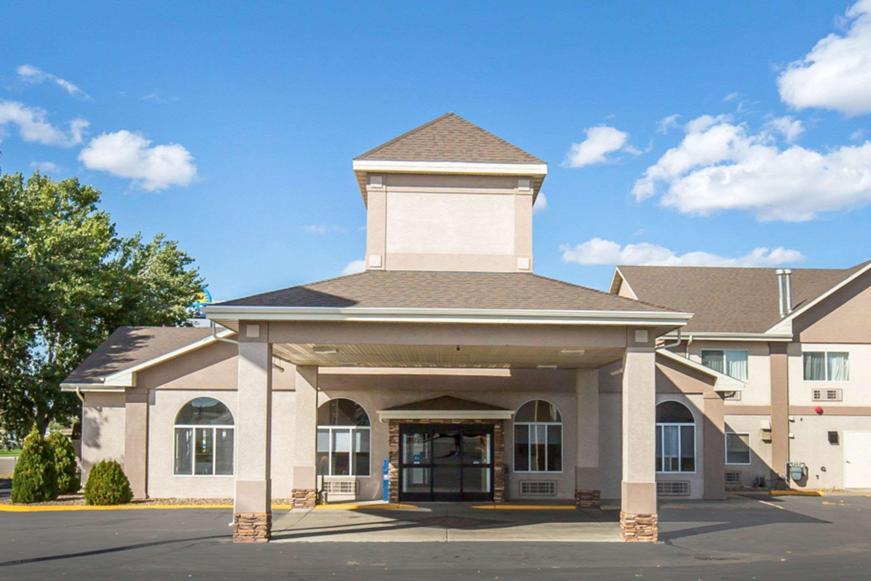 FairBridge Inn&Suites Glendive Extérieur photo