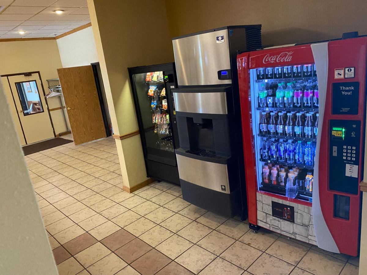 FairBridge Inn&Suites Glendive Extérieur photo